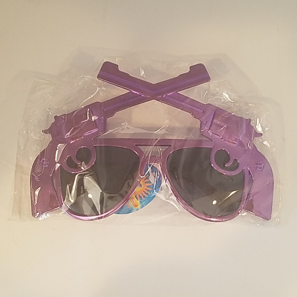 Purple metallic double guns party glasses new
